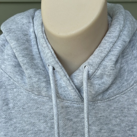 BNWOT Old Navy gray hoodie - Picture 3 of 14